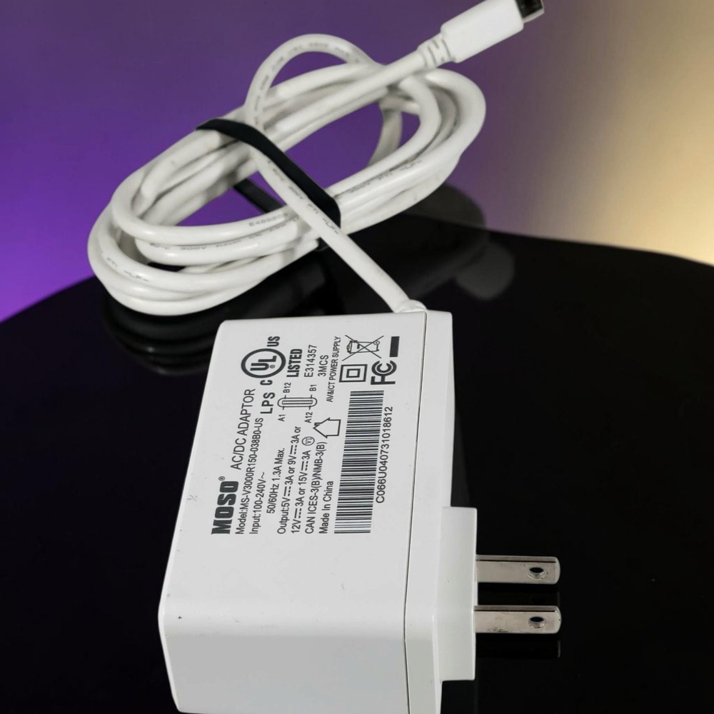 MOSO AC/DC Adaptor MS-V3000R150-038B0-US White Good TESTED USB-C 5V-15V 3A 45W